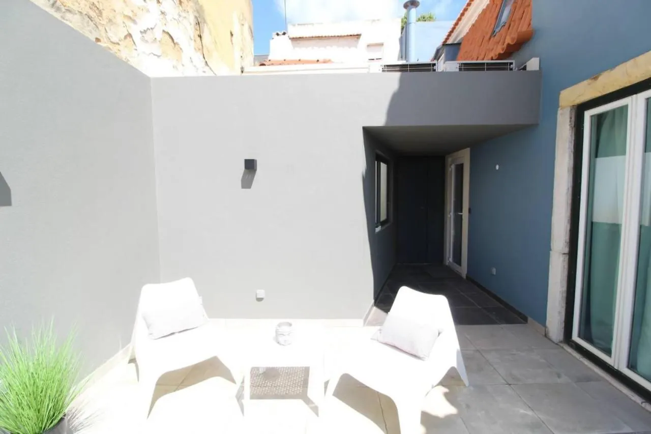 Lovely Bedroom With Patio In Lisboa 0*, Lissabon Portugal