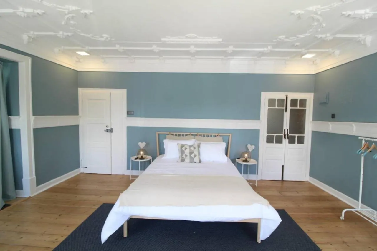 Ferienhaus Lovely Bedroom With Patio In Lisboa Portugal